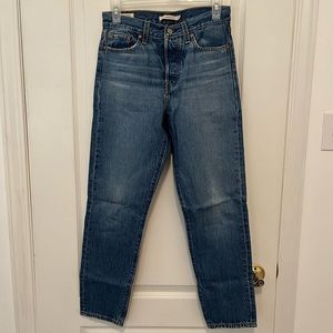 Levi’s Wedgie Icon Jean Size 26